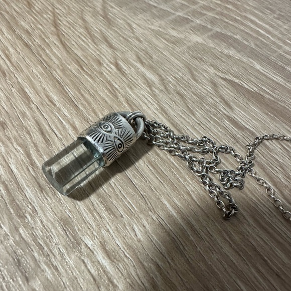 Numi Olive Necklace - Picture 6 of 8